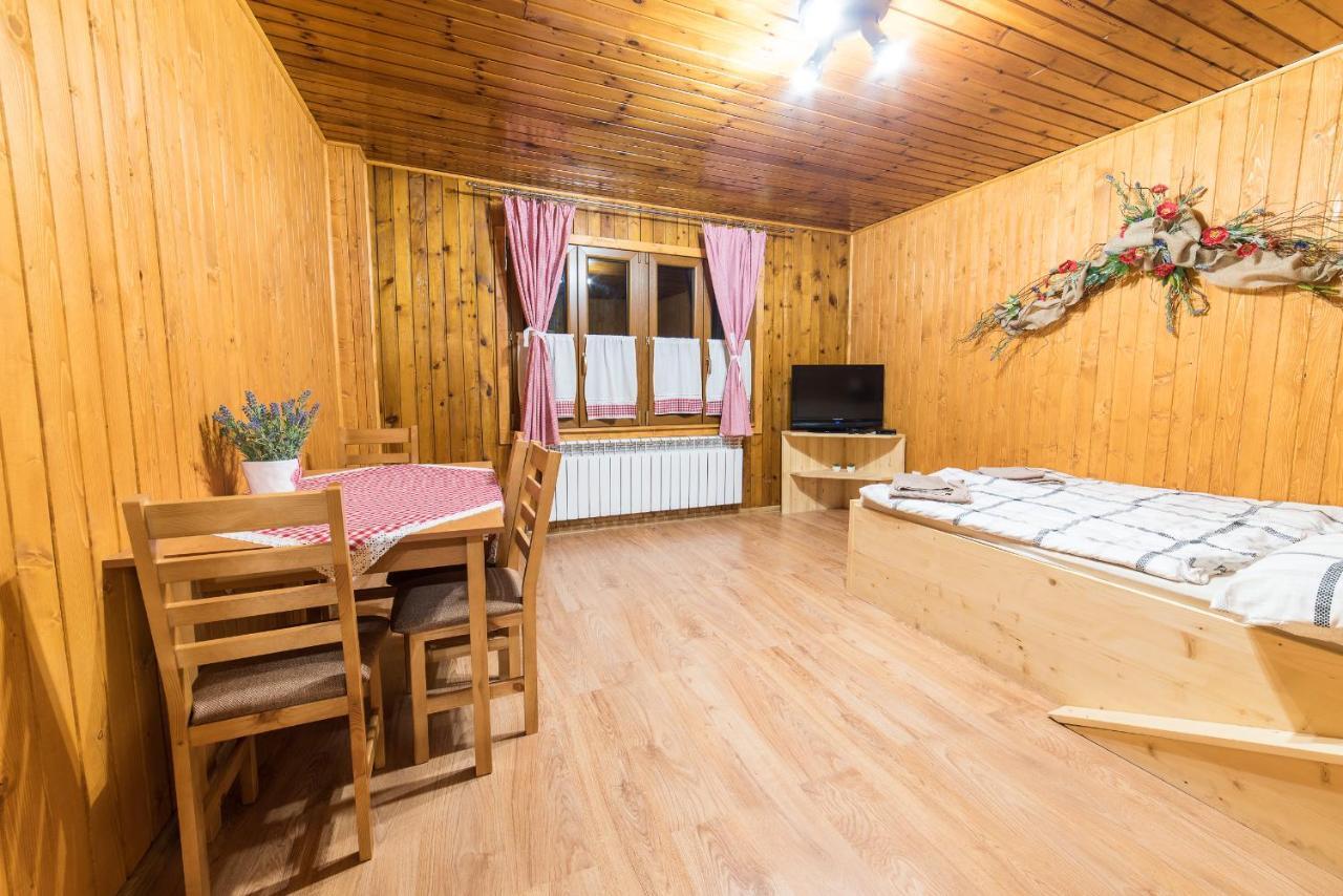 Apartmany Nizke Tatry - Krpacovo Dolna Lehota Ngoại thất bức ảnh